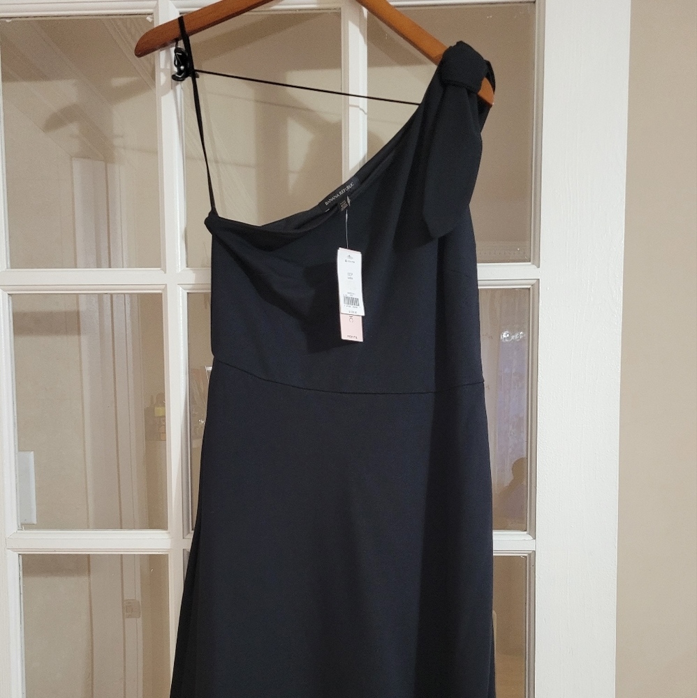 BANANA REPUBLIC ONE SHOULDER DRESS